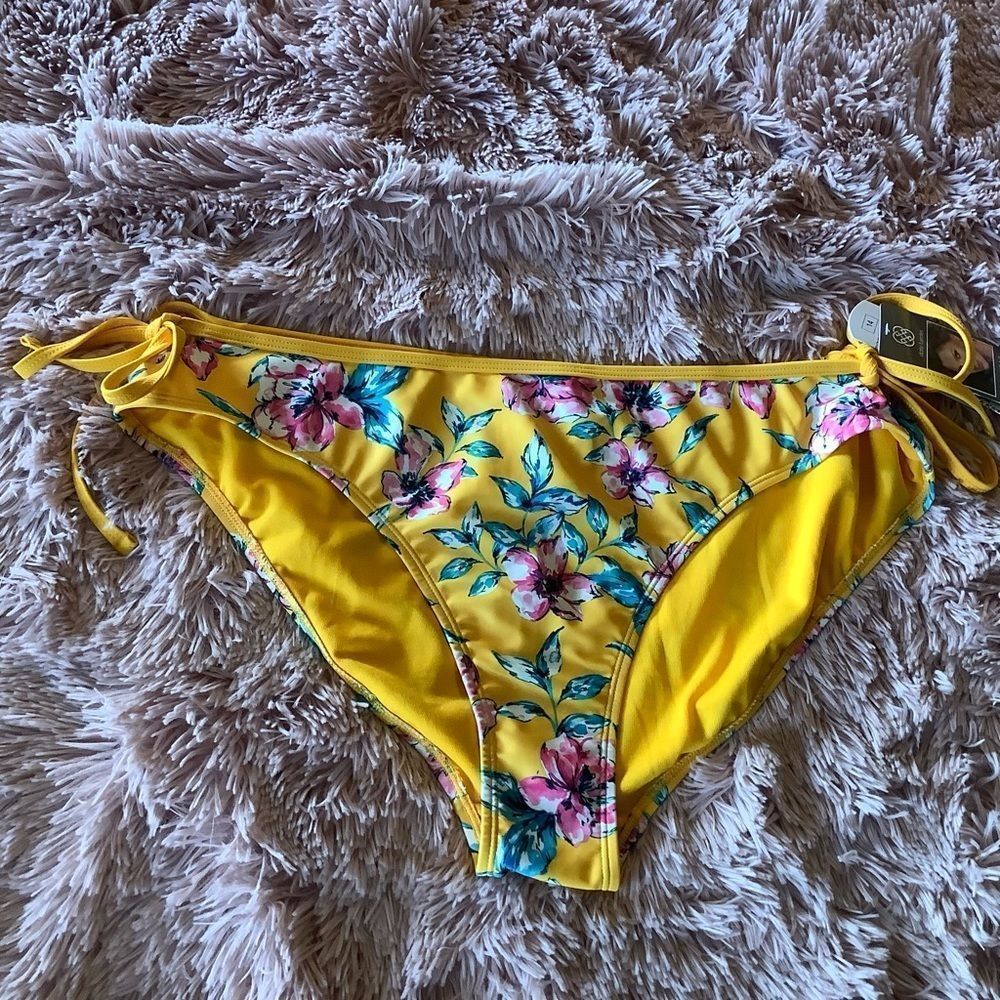 Nwt daisy fuentes side tie keyhole mango floral bikini bottom size 14